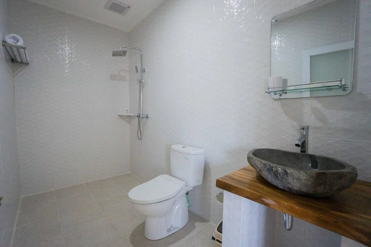 Sujiwa Ubud Retreat Villa 4*,